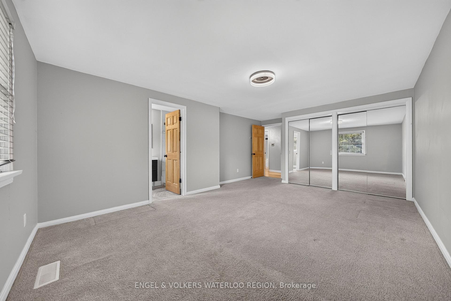 256 Shakespeare Drive photo 24