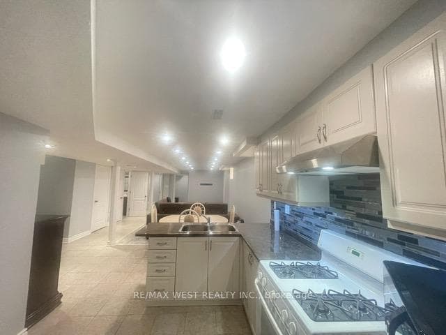 6 Gold Hill Road Unit Bsmt photo 6