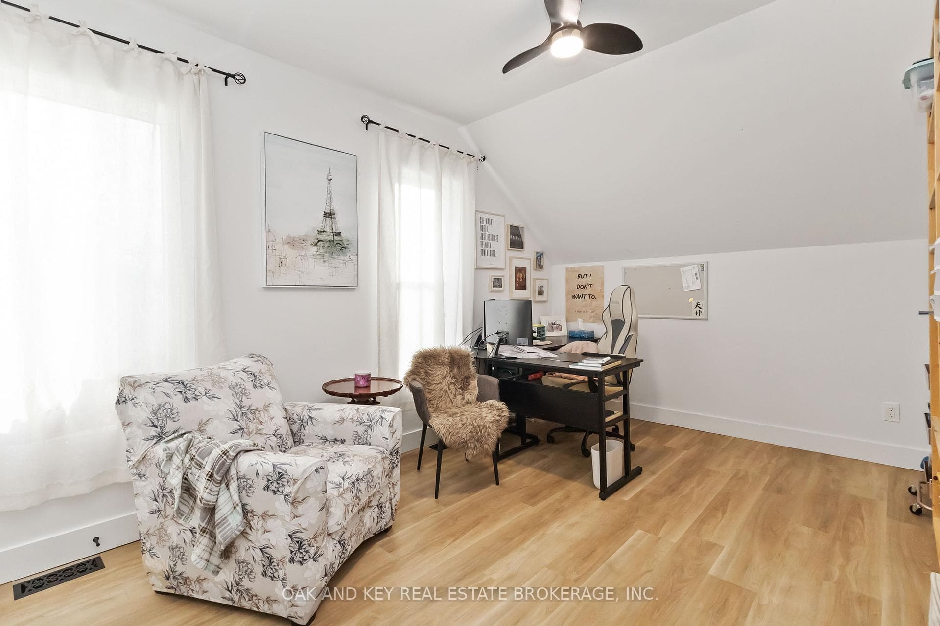 181 Wellington Street photo 36