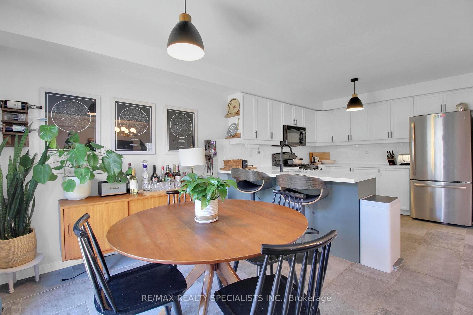 312 Fasken Court photo 12