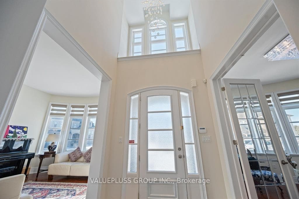 62 Silver Sterling Crescent photo 6