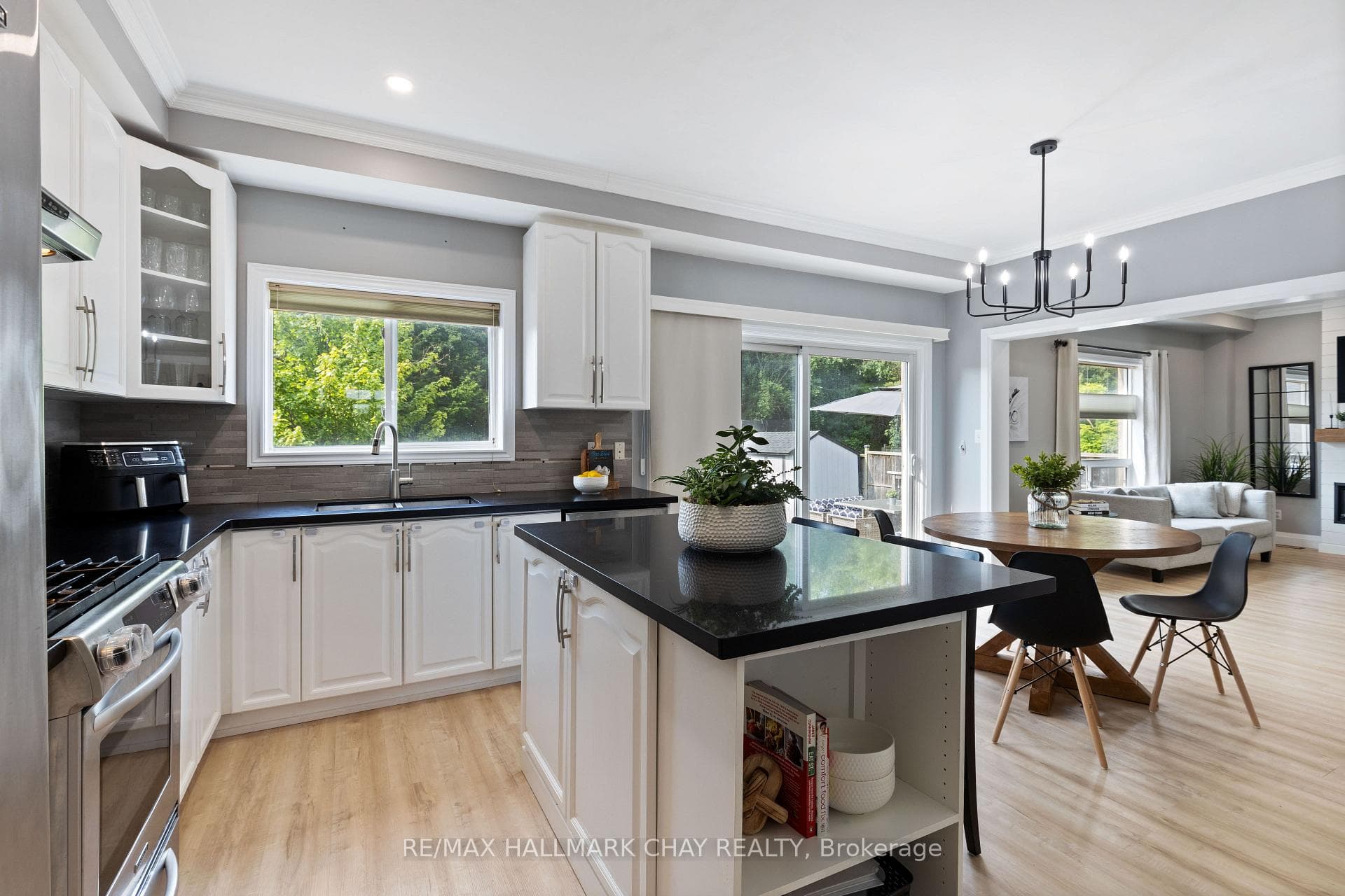 91 Empire Drive photo 11