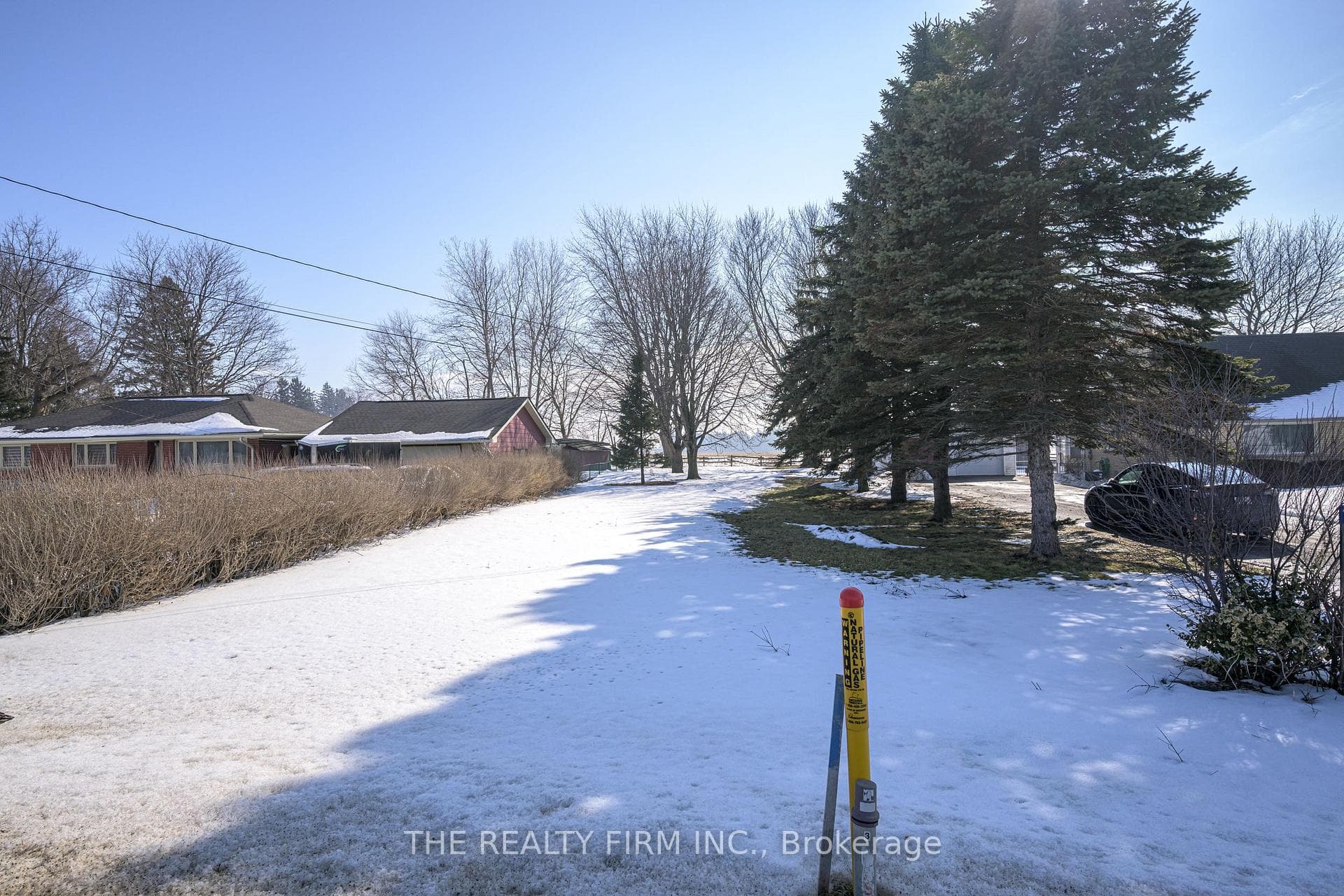 15233 Medway Road photo 48