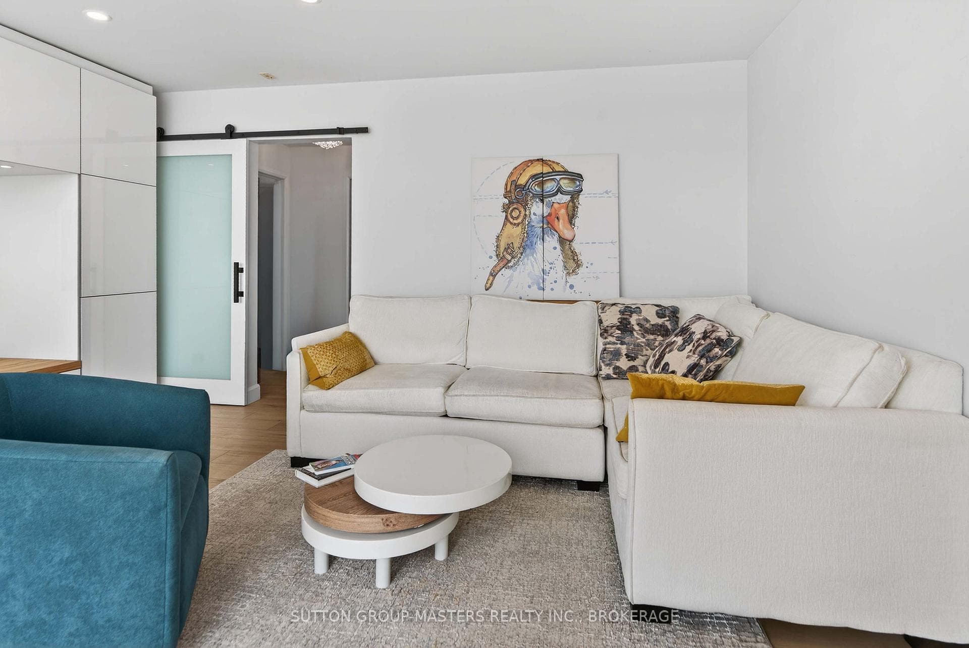 1 Mowat Avenue Unit 401 photo 12