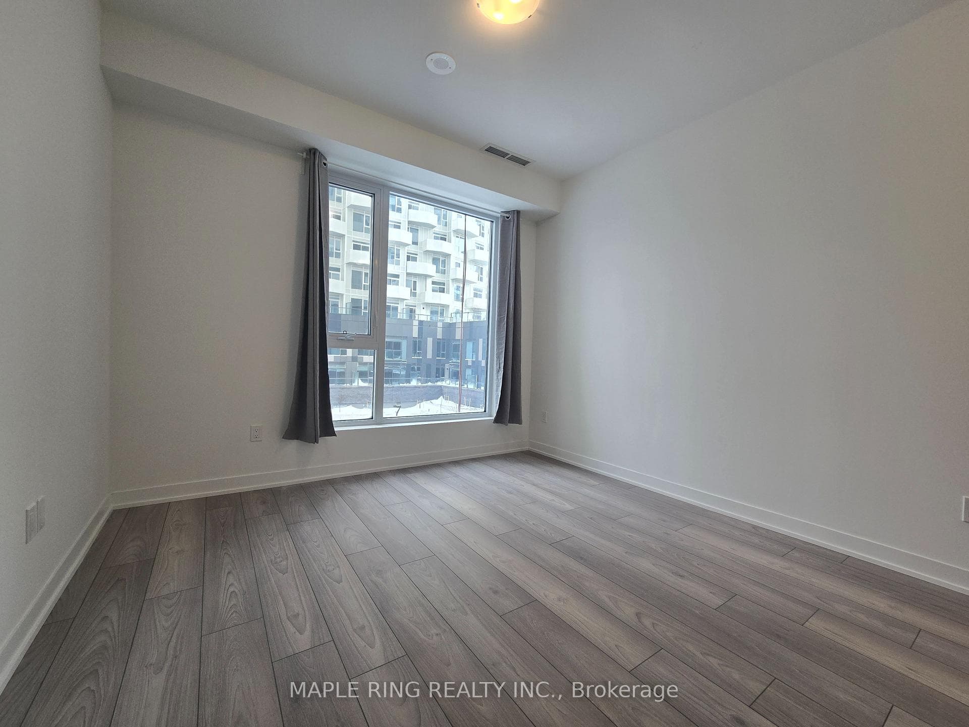 498 Caldari Road Unit 443 photo 10