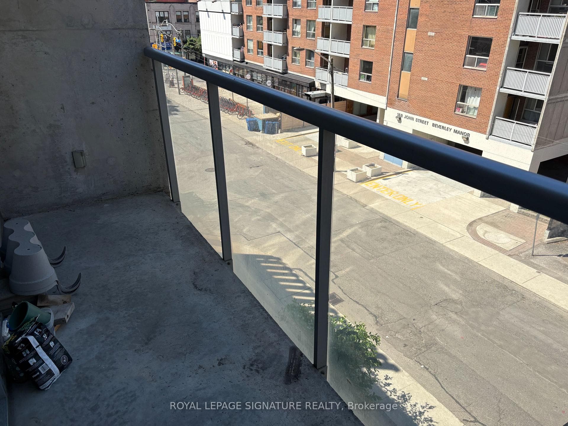 169 John Street Unit 403 photo 18