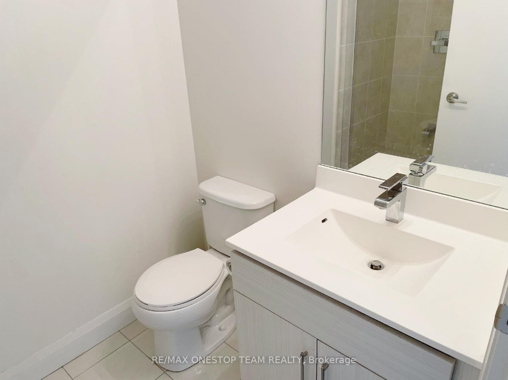 68 Canterbury Place Unit 1806 photo 11