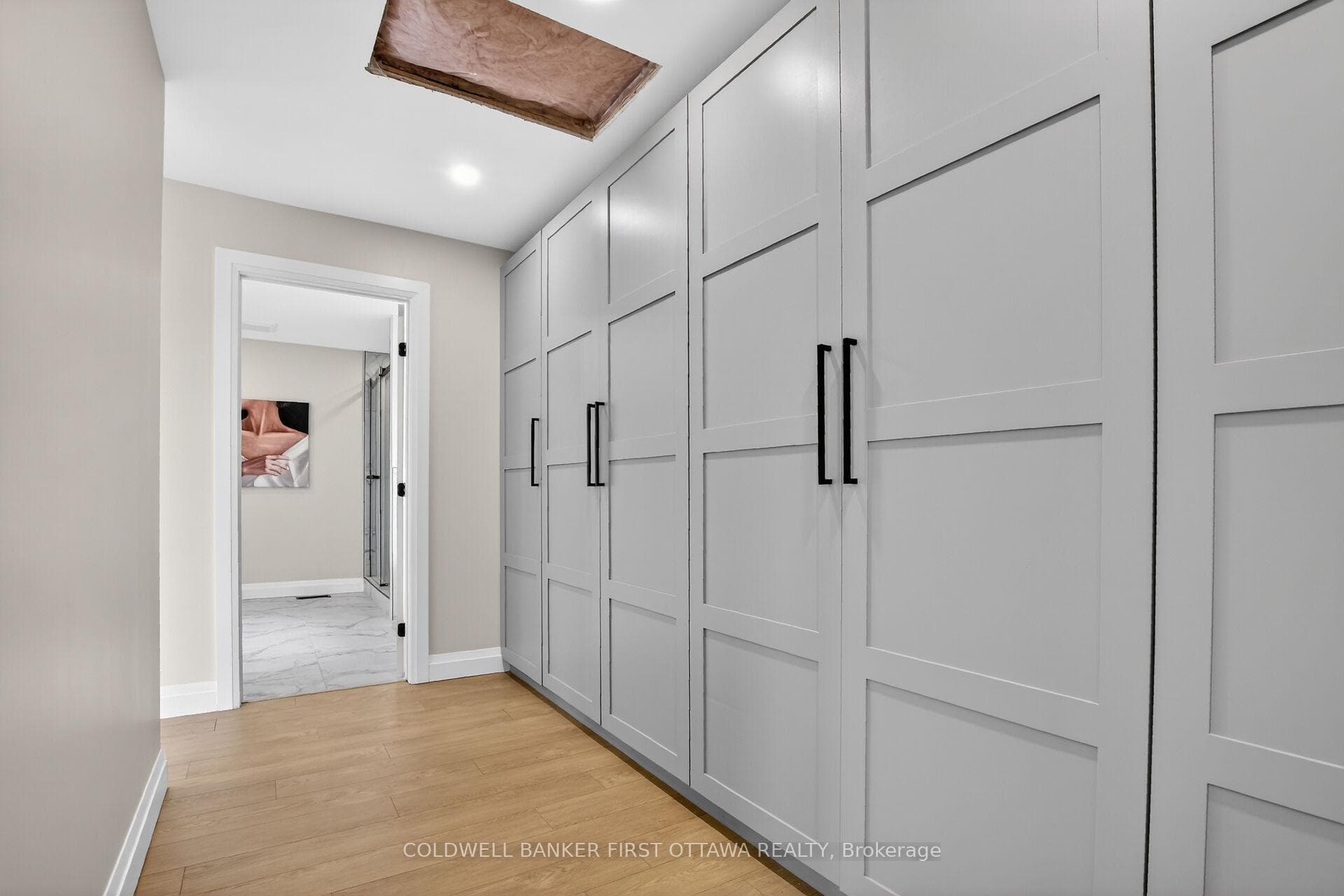 207 Owen Lucas Street photo 26