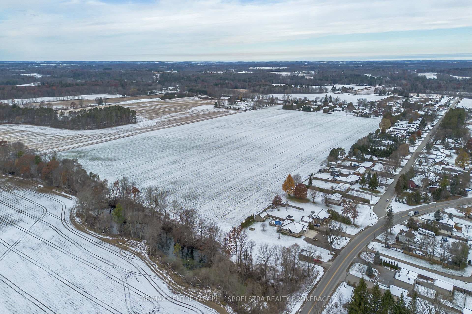 8995 Plank Road photo 5