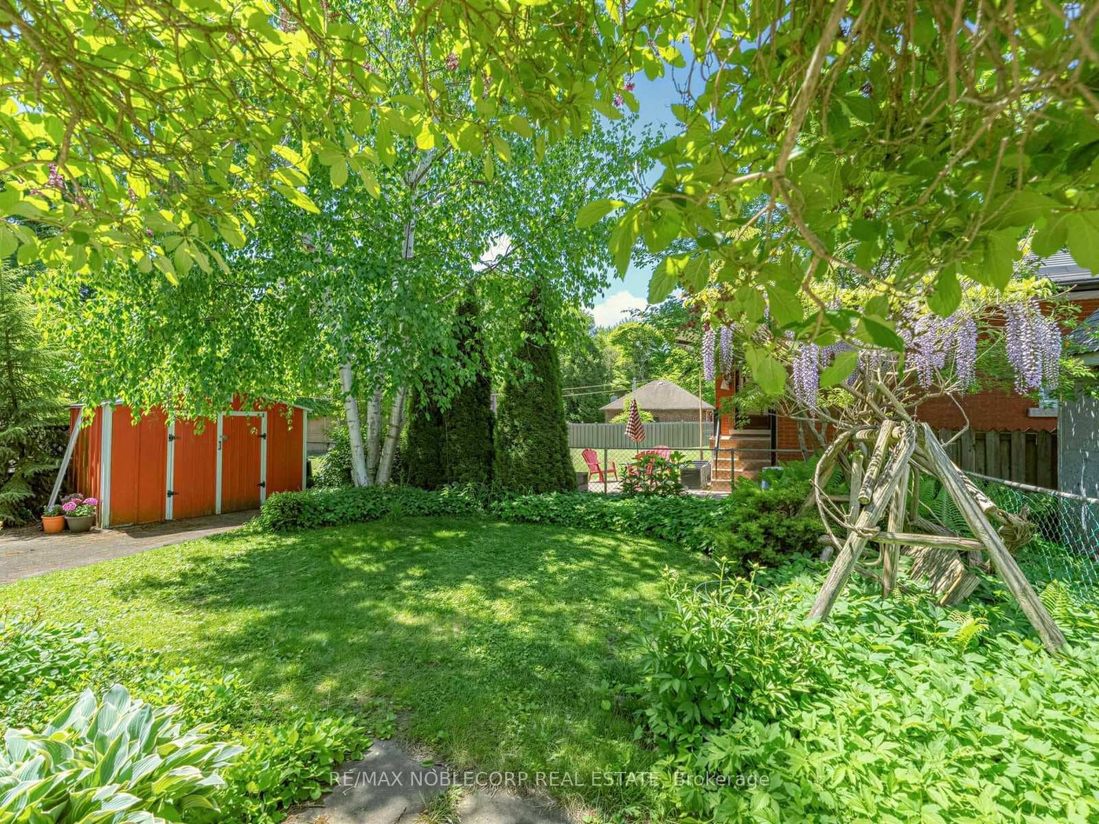 12 Bagot Street photo 25