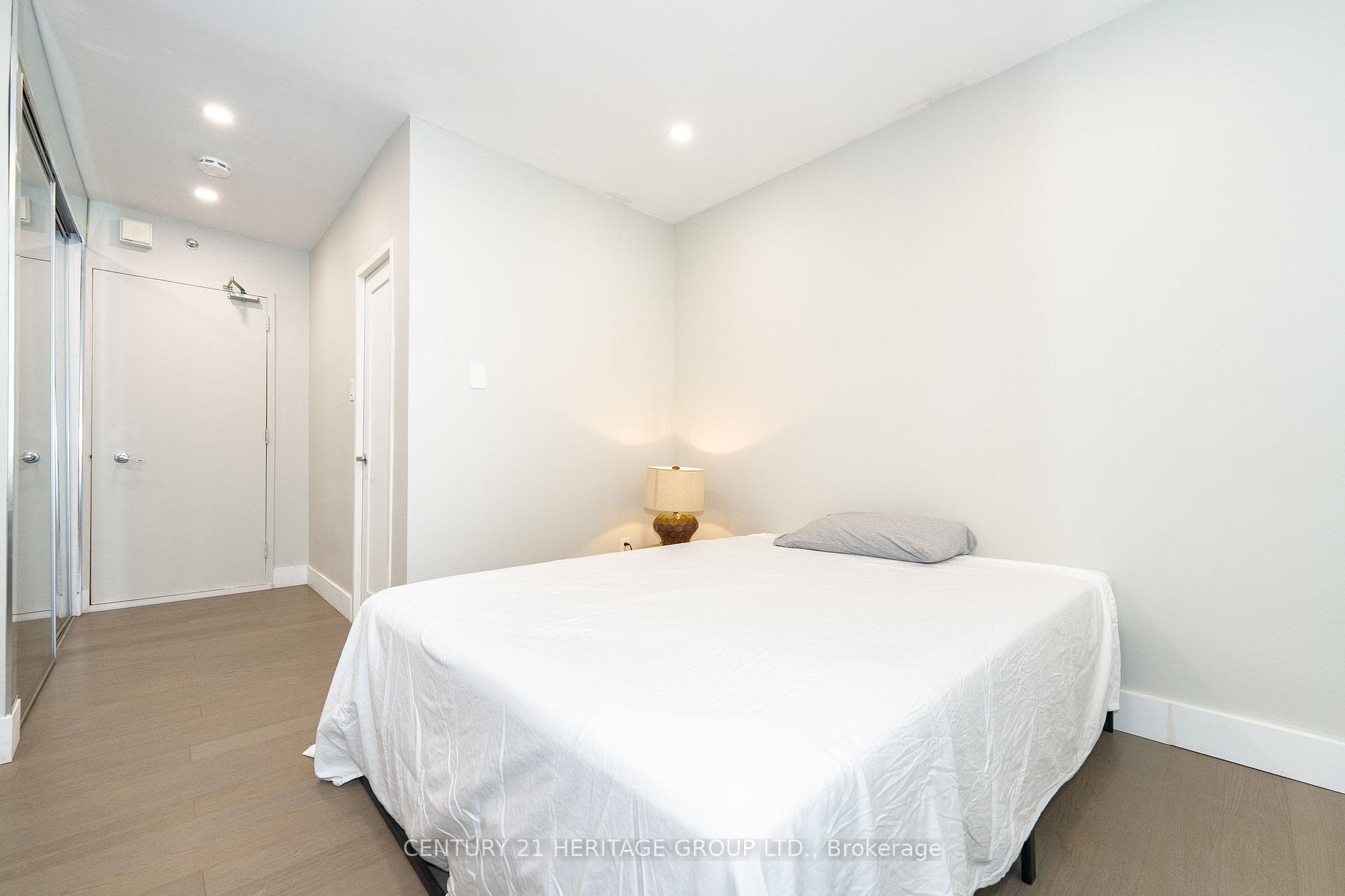 78 Warren Road Unit 107 photo 19