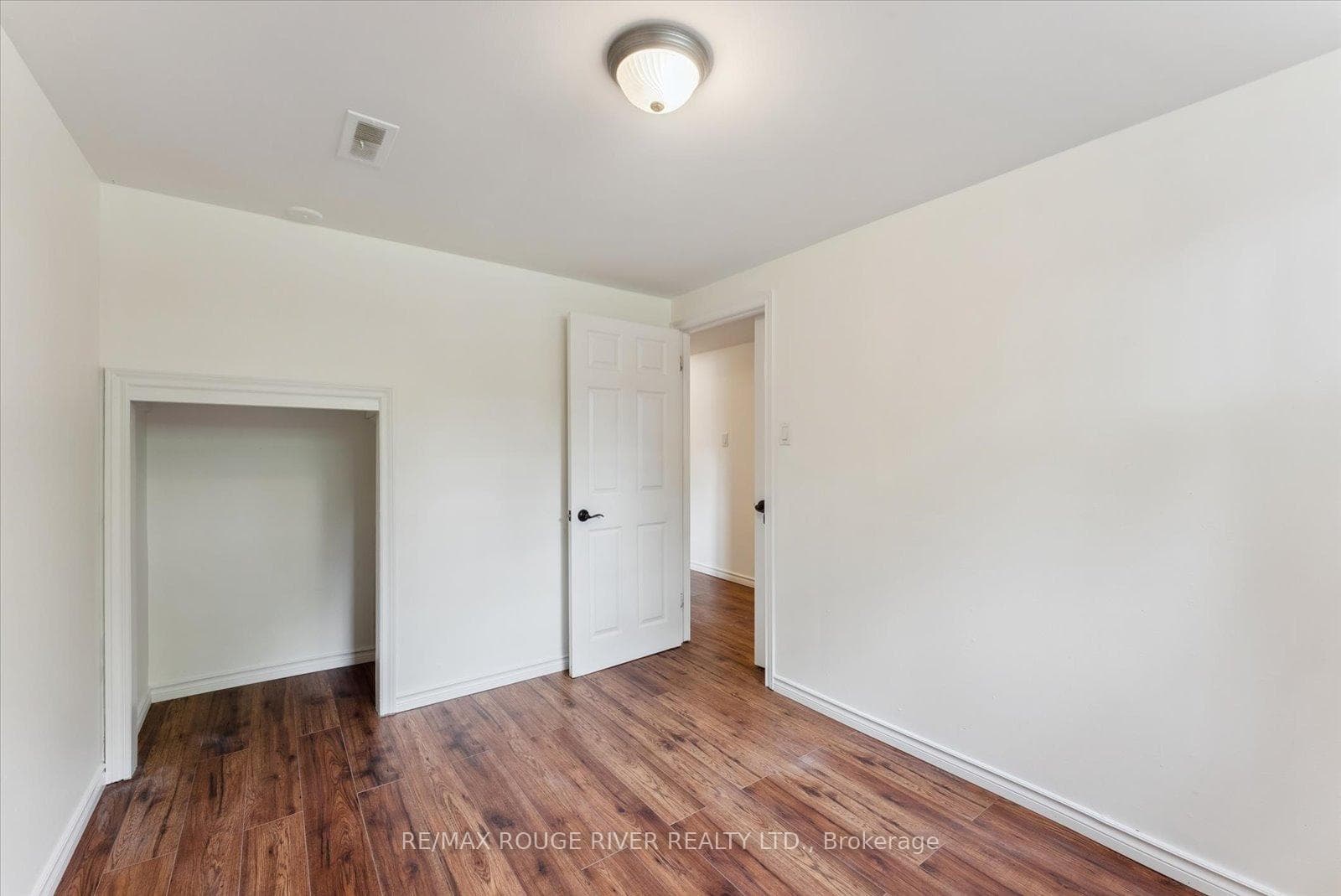 1121 Brock Street Unit Bsmt photo 6