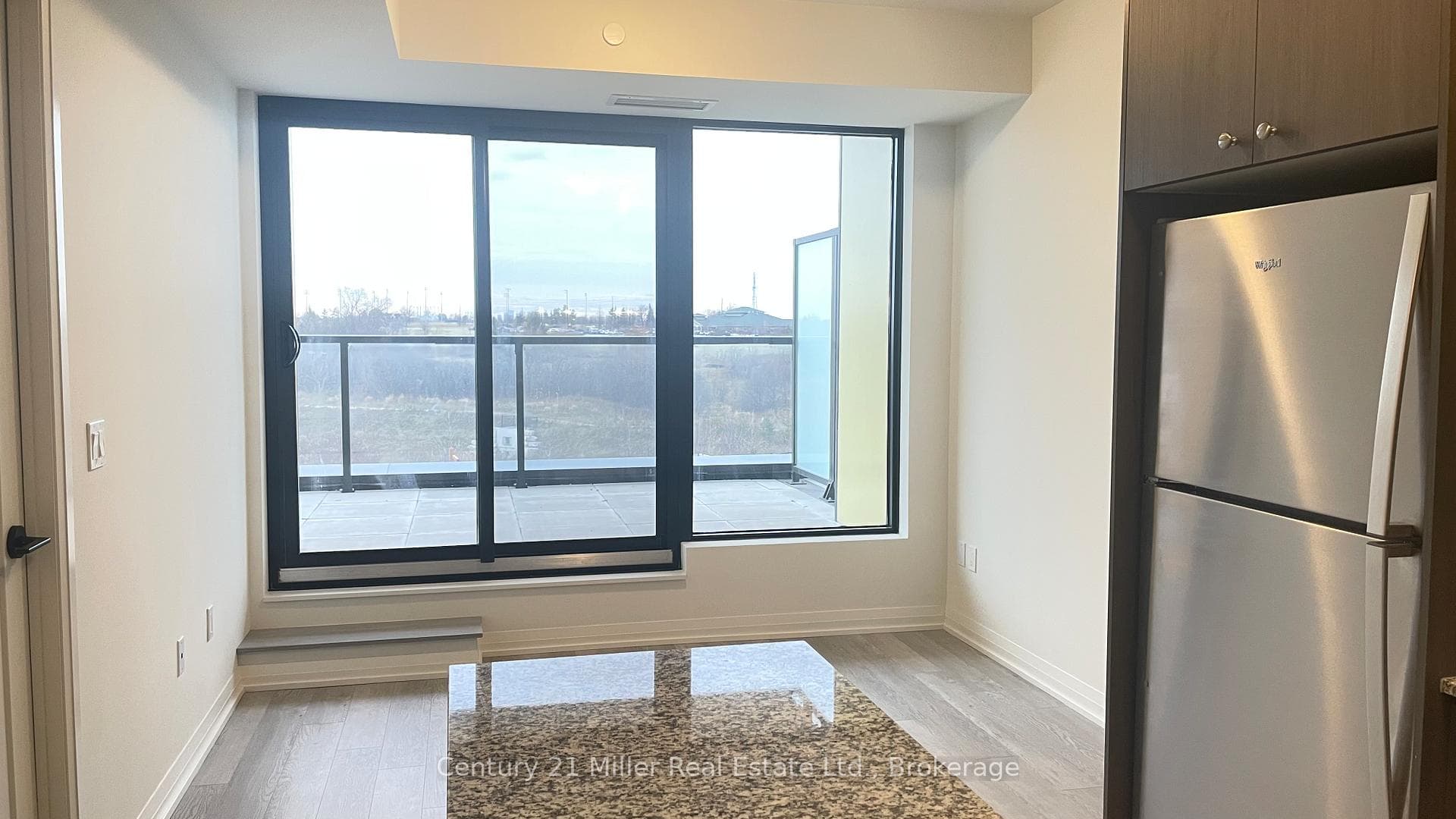 1415 Dundas Street Unit 206 photo 5