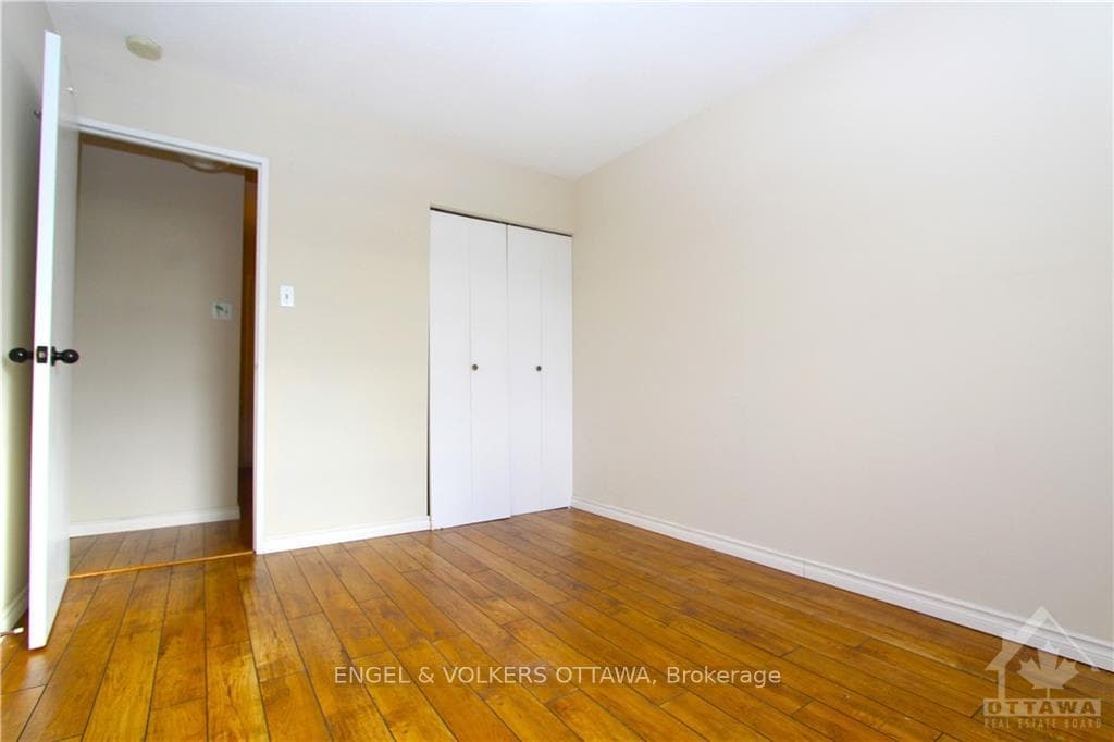 2400 VIRGINIA Drive Unit 1109 photo 11