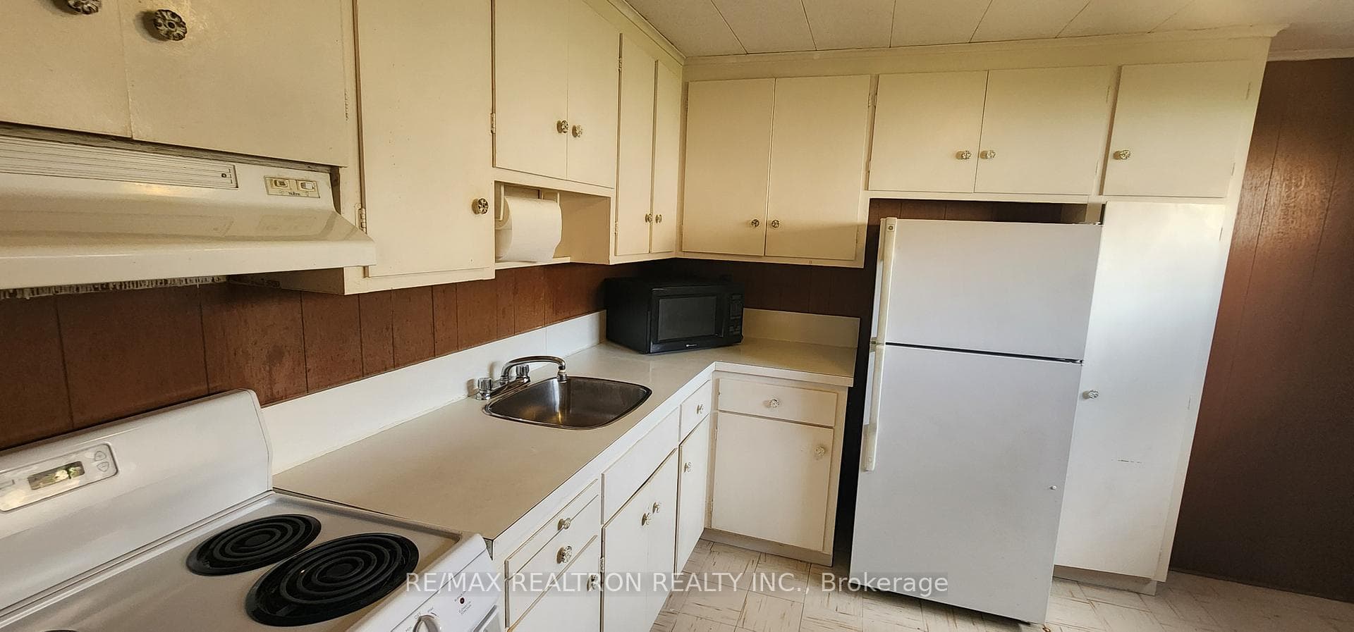 172 Clifton Avenue photo 3