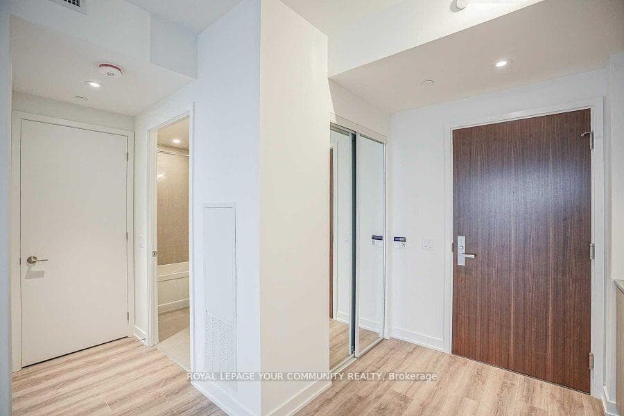 15 Queens Quay Unit 2210 photo 9