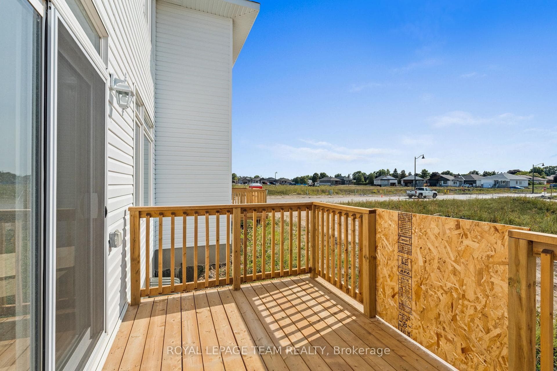 1004 Moore Street photo 40