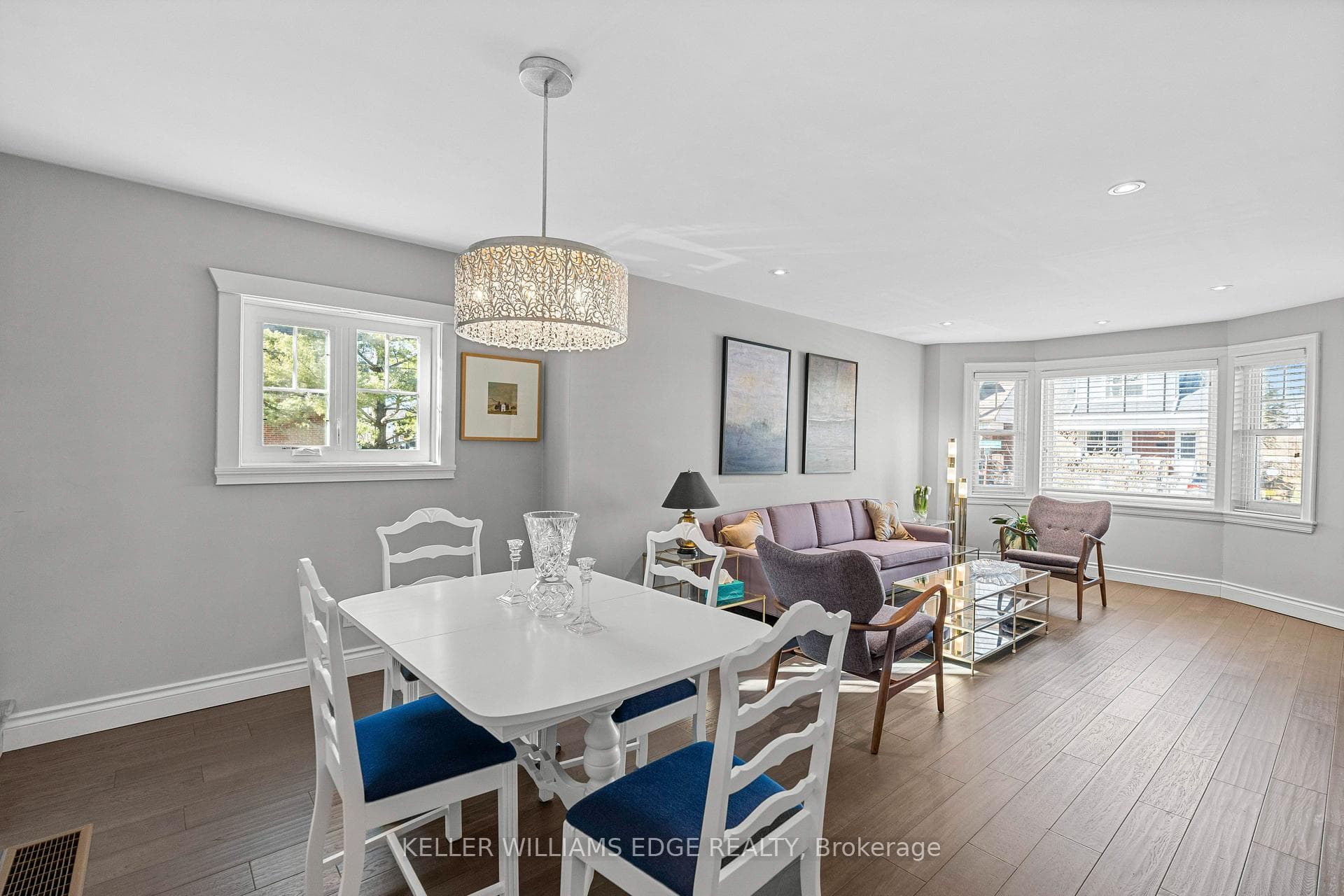 19 EDGEVALE Road photo 9