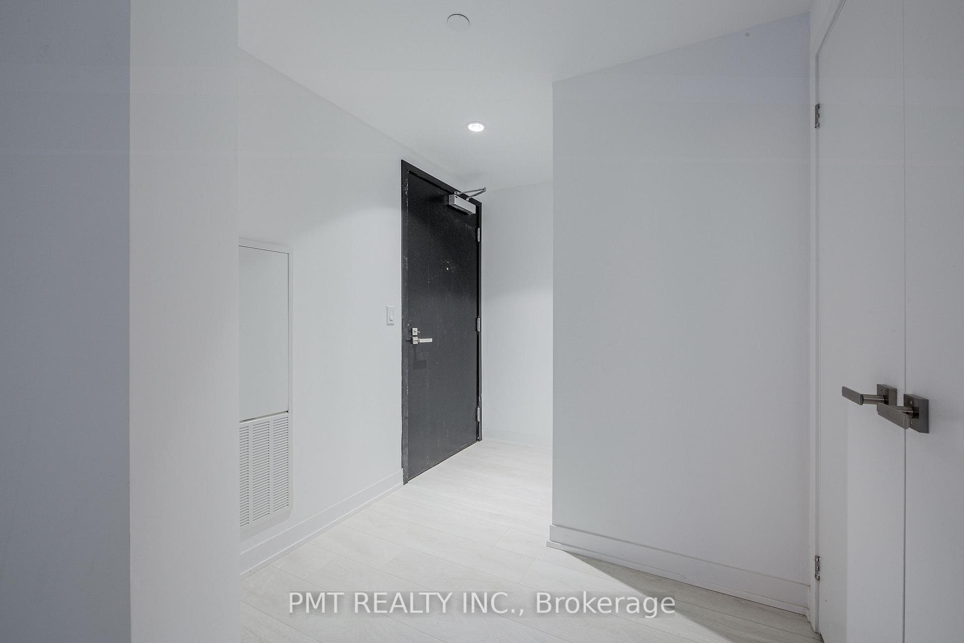31 Tippett Road Unit 339 photo 26