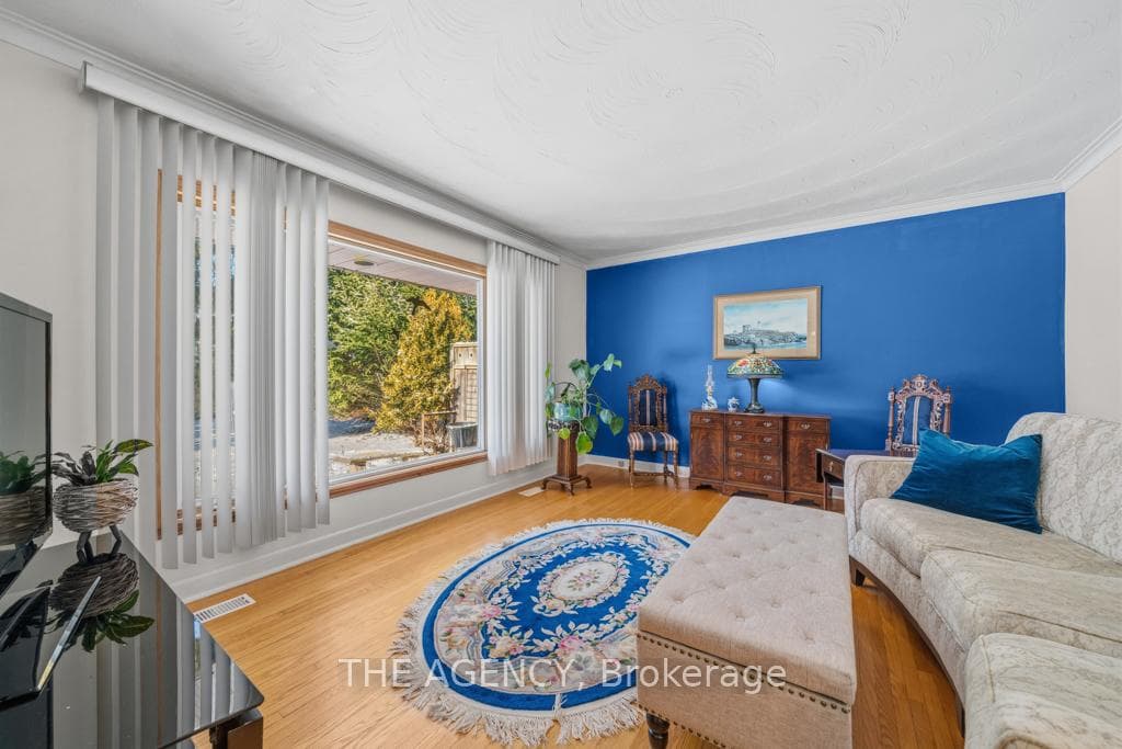 Living with a large window