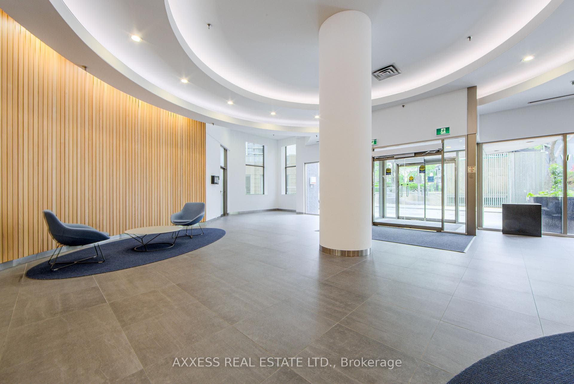 30 Eglinton Avenue Unit 400 photo 45