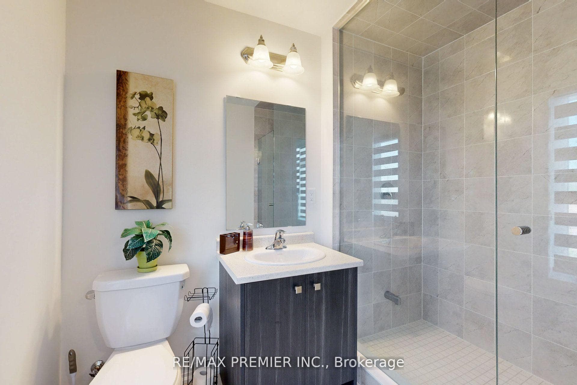 163 Spitfire Drive photo 26