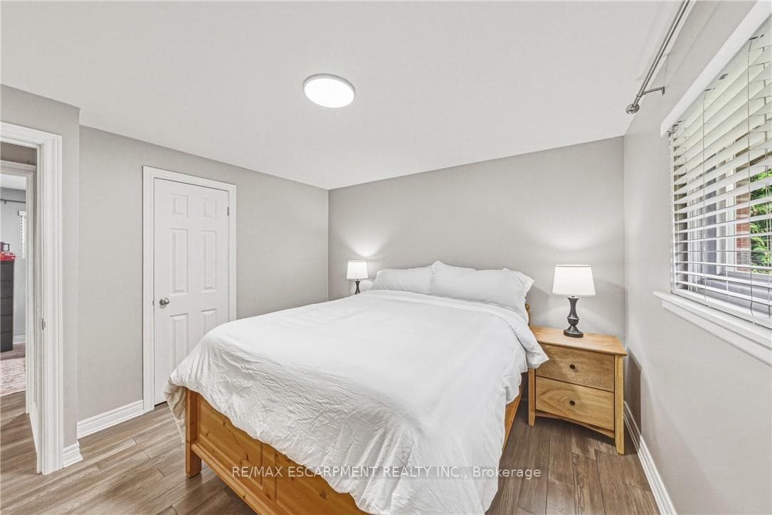 1208 HOMEWOOD Drive photo 13