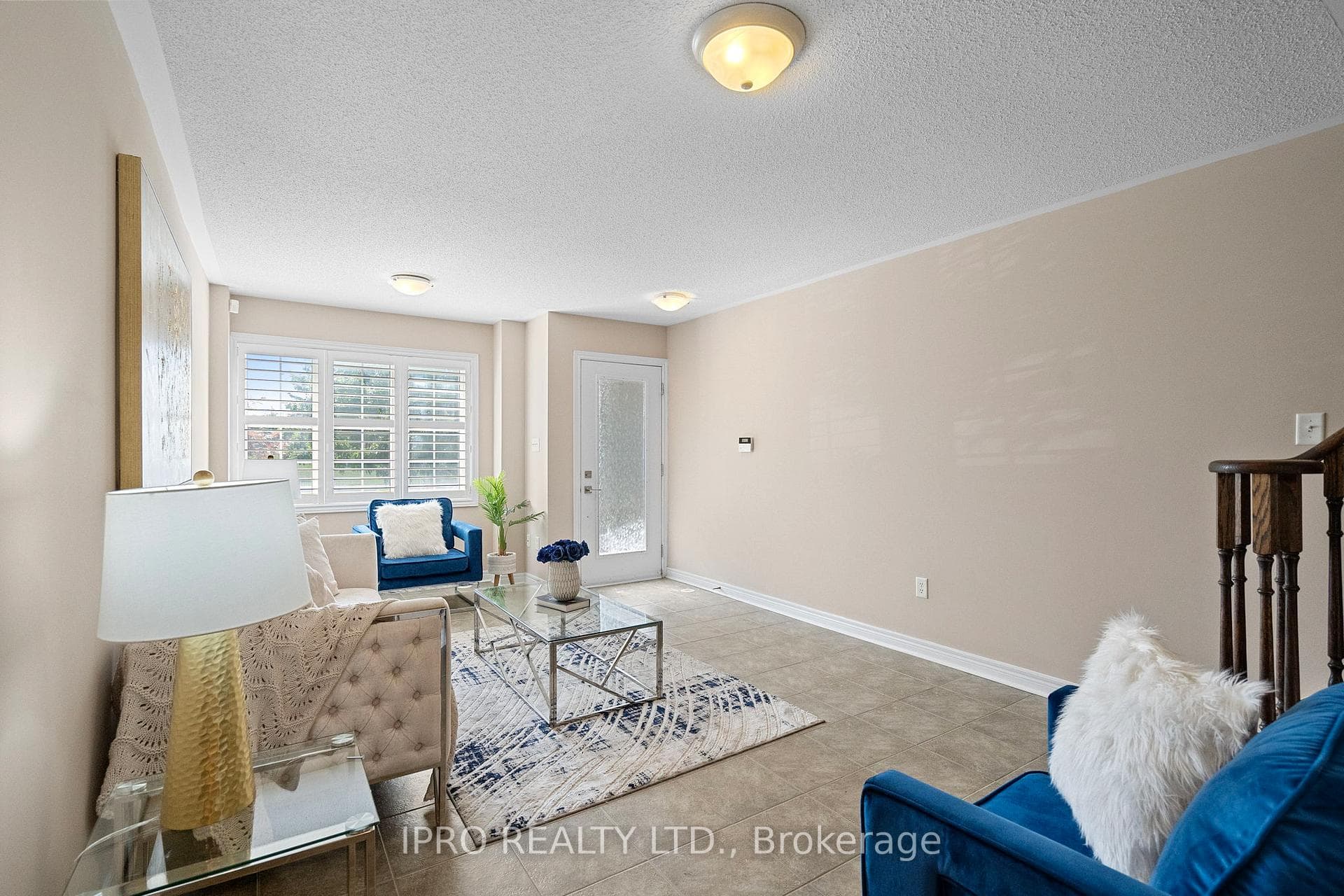 2564 Bur Oak Avenue photo 12