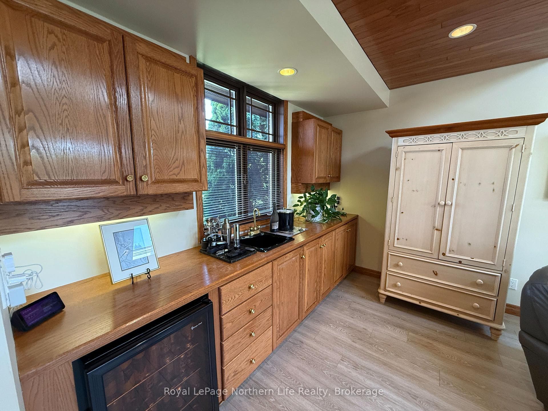 451 Champagne Road photo 9