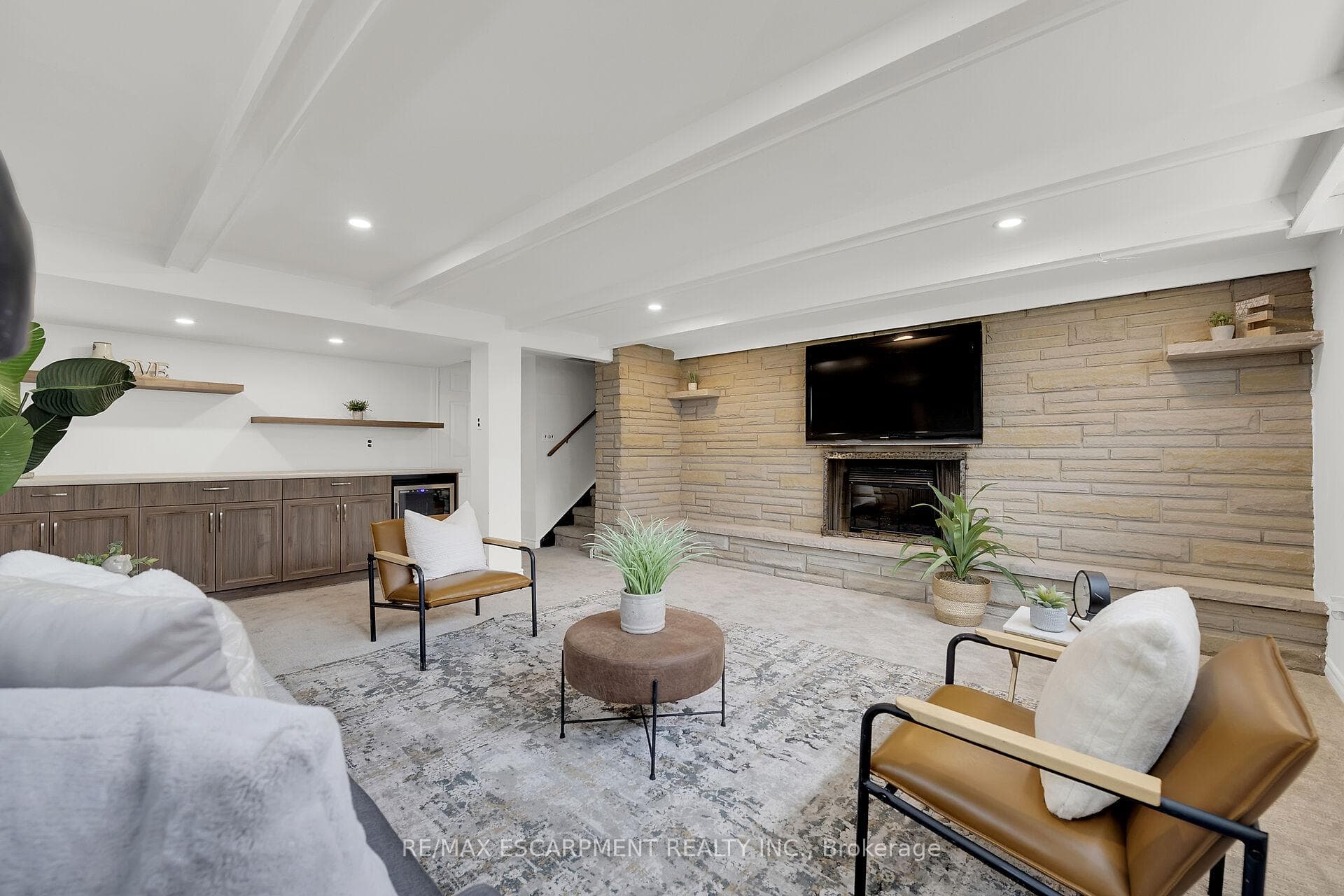 42 Nelles Street photo 35