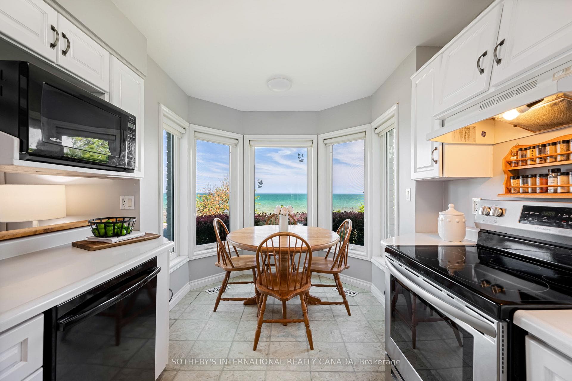 Eat in kitchen with a view!
