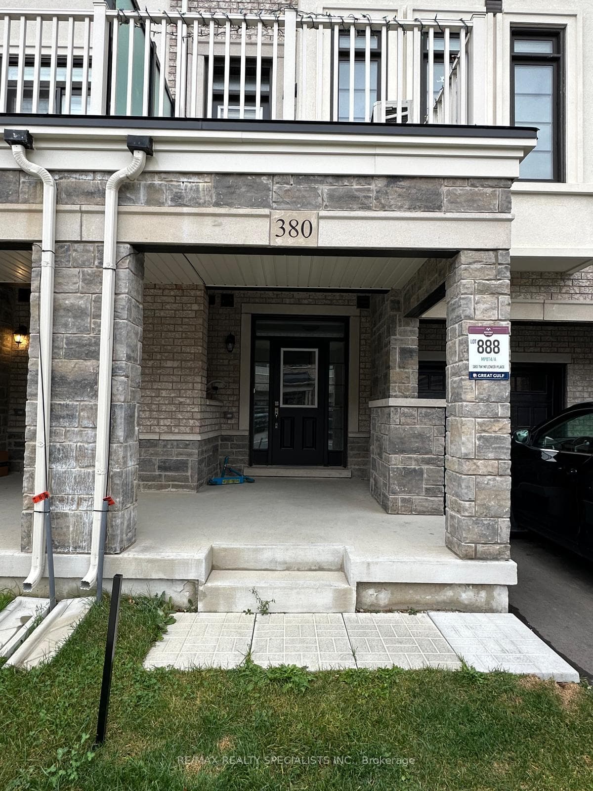 380 Twinflower Place photo 2