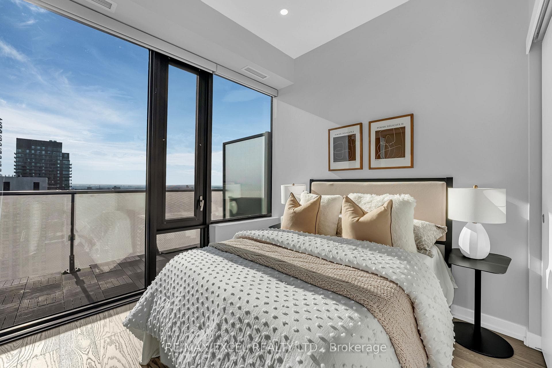 161 Roehampton Avenue Unit PH01 photo 18