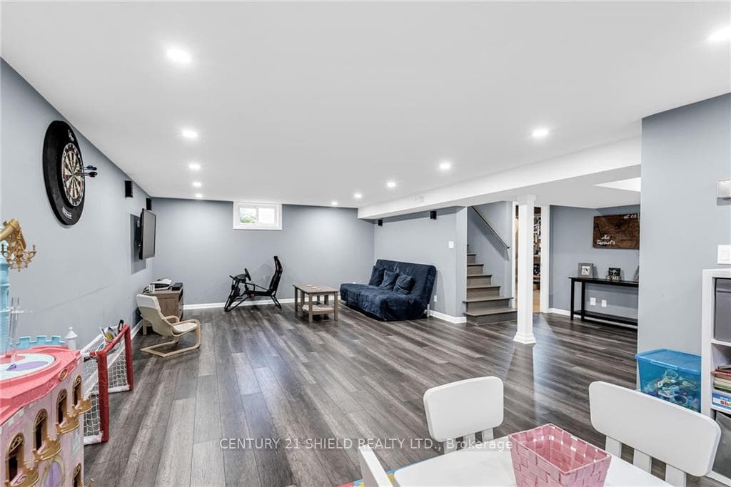 1707 DOVER Road photo 18