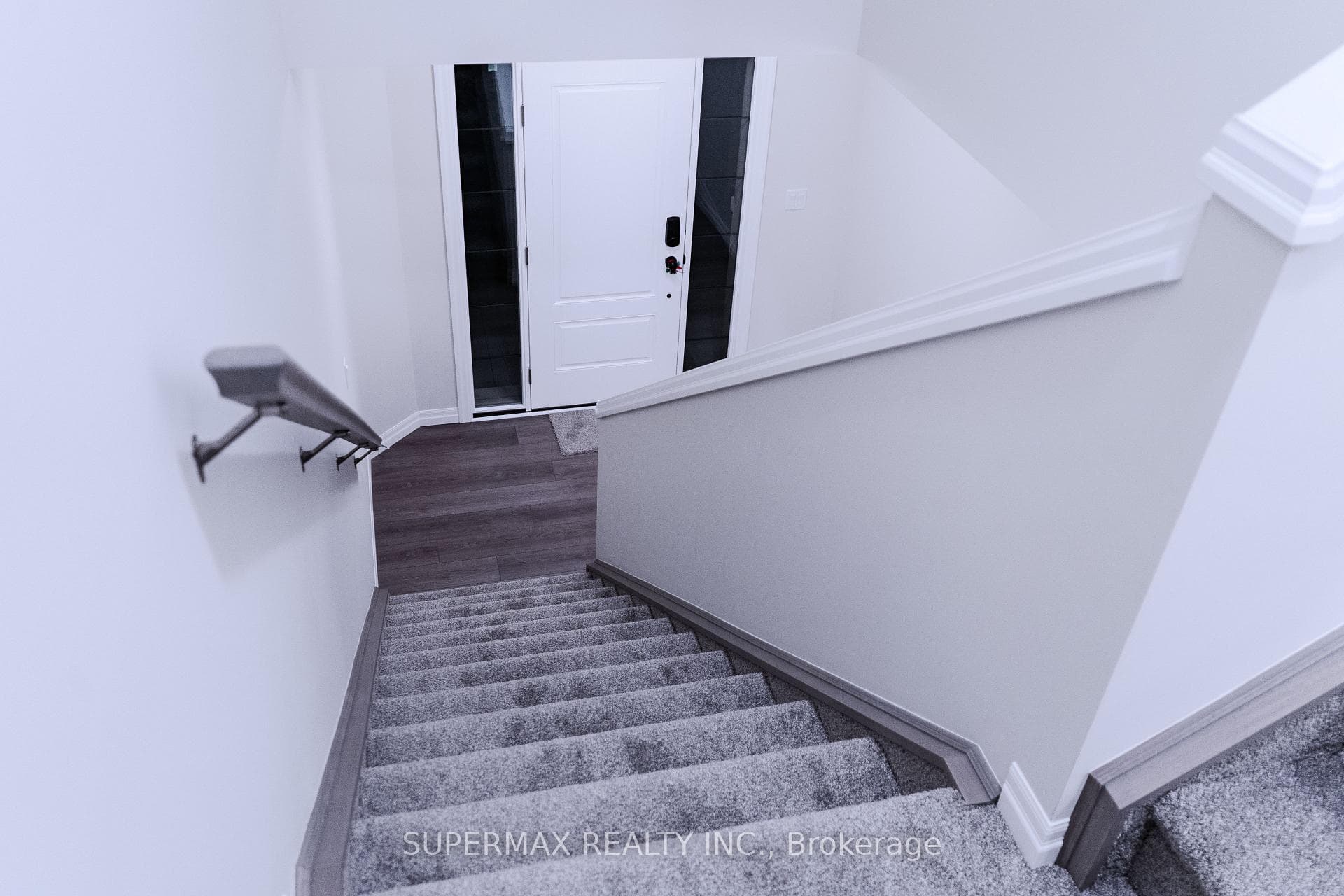 111 cortland Terrace photo 10