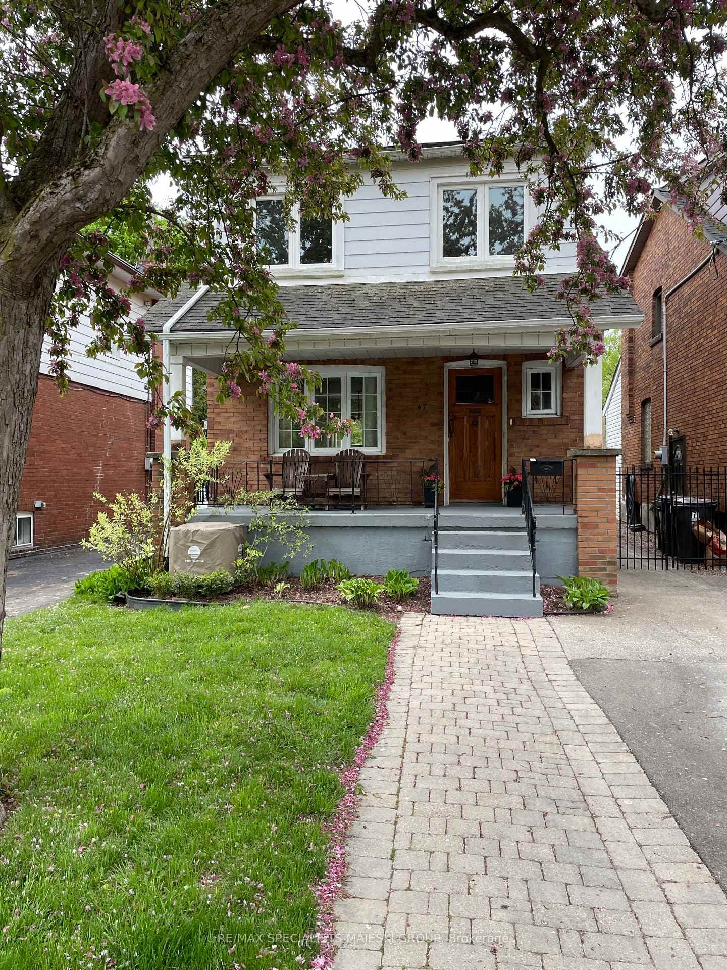 47 Symons Street photo 1