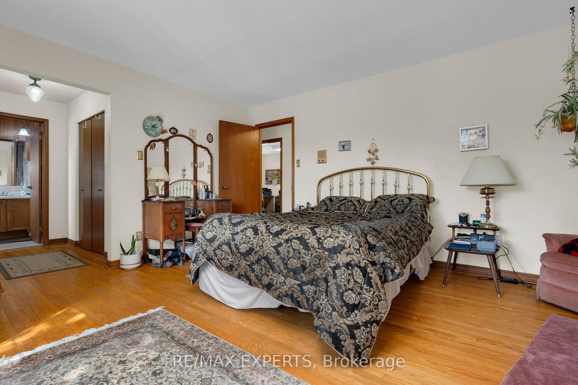 16 Linn Road photo 33