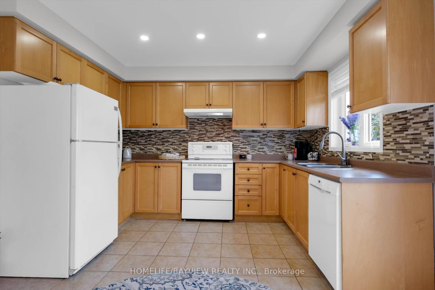 231 Sherwood Road photo 11