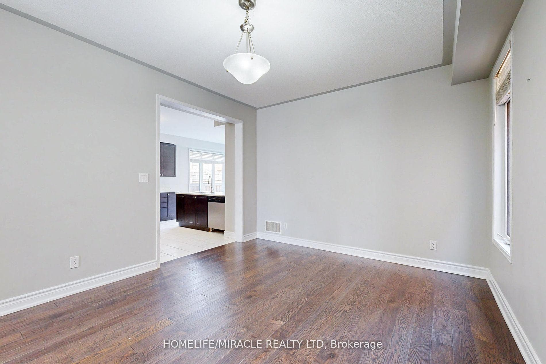 11 Willoughby Way photo 8