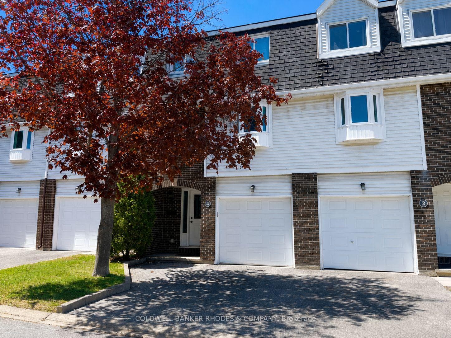 4 Almond Lane photo 1