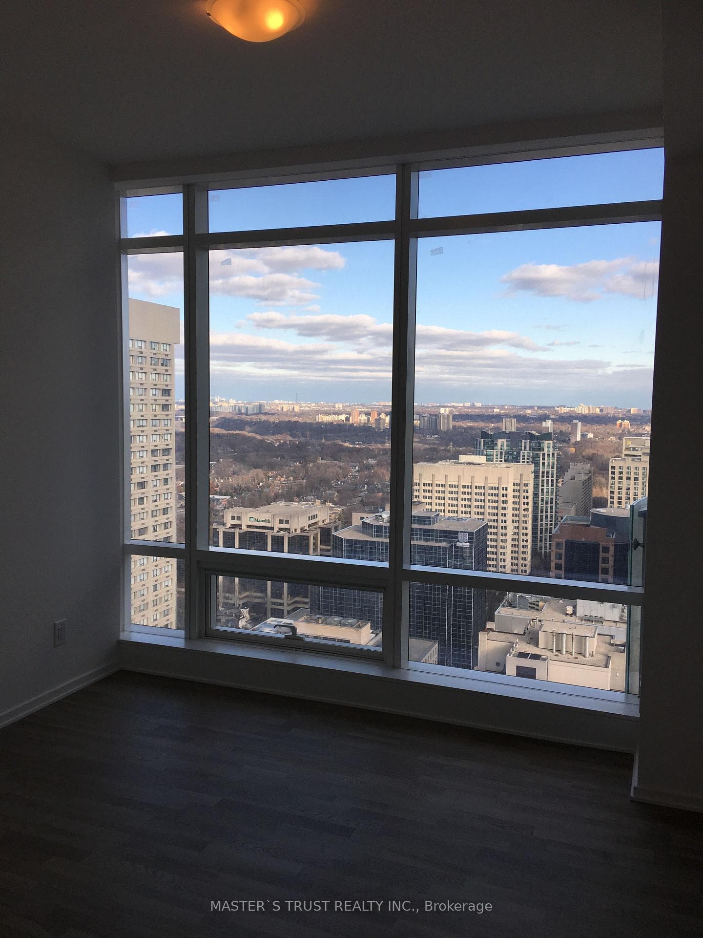 1 Bloor Street Unit 3204 photo 5