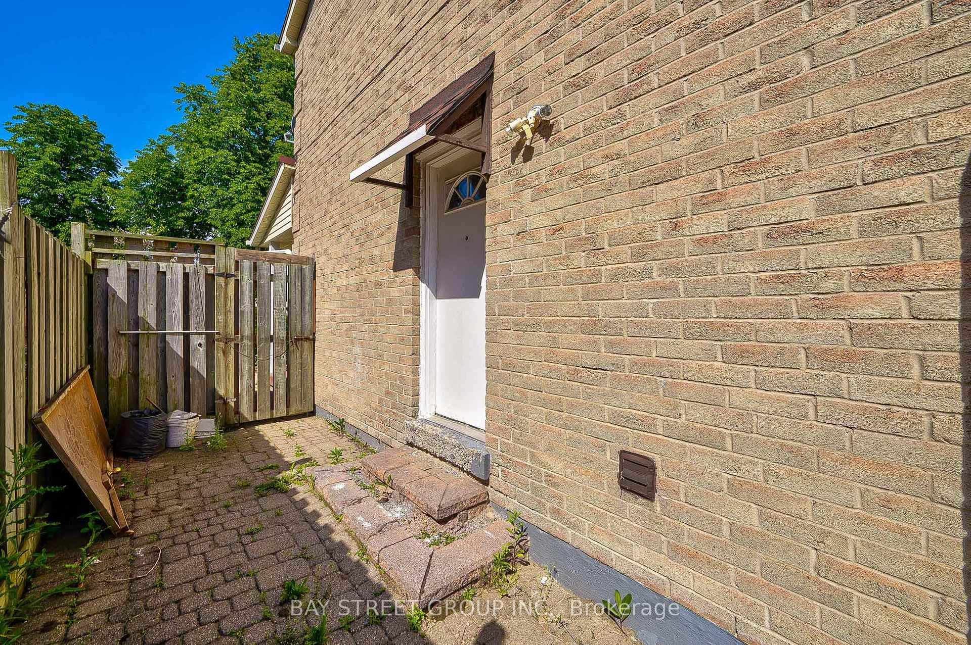 5 Gilmour Drive photo 32