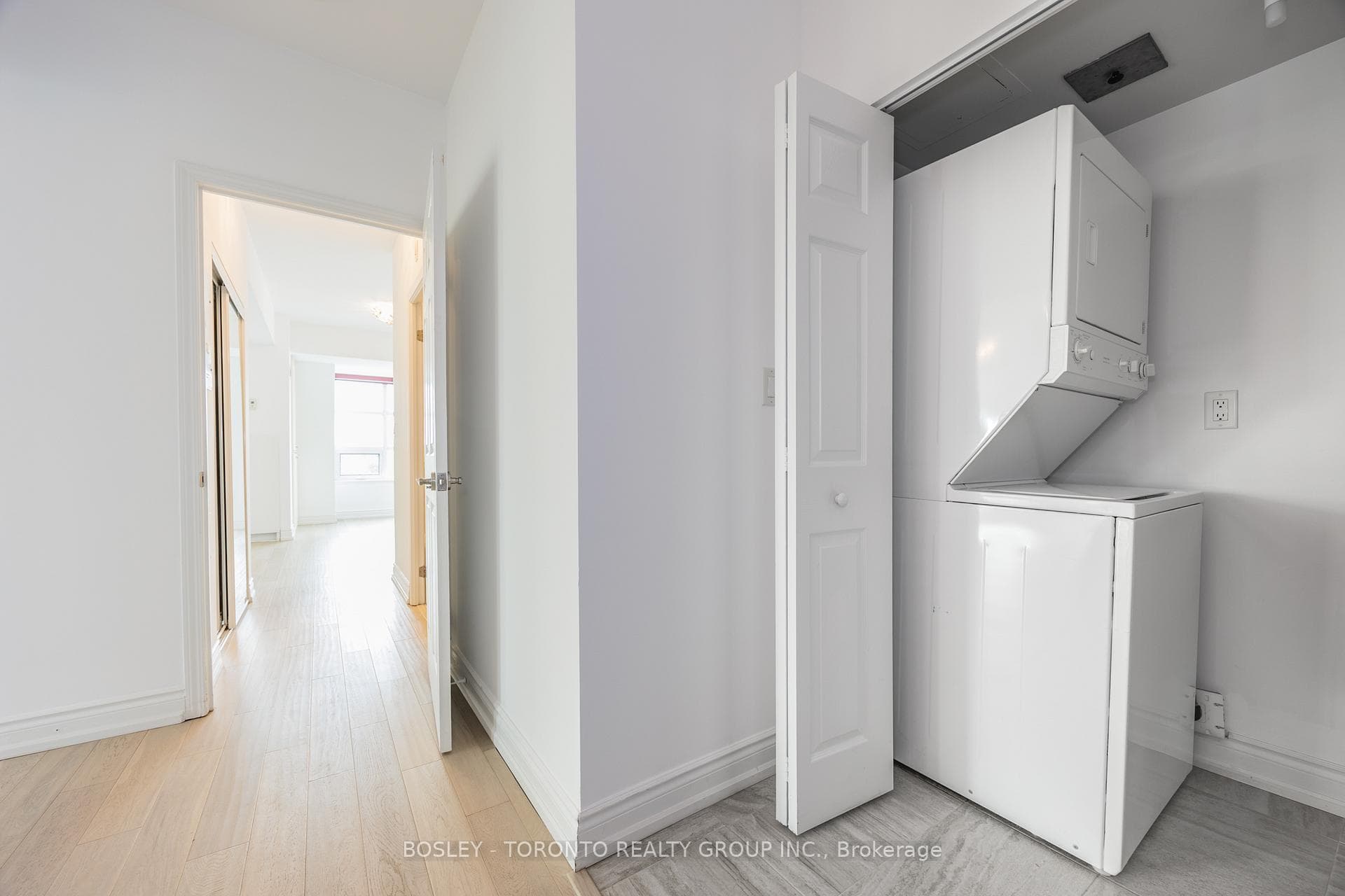 650 Mount Pleasant Road Unit 610 photo 28