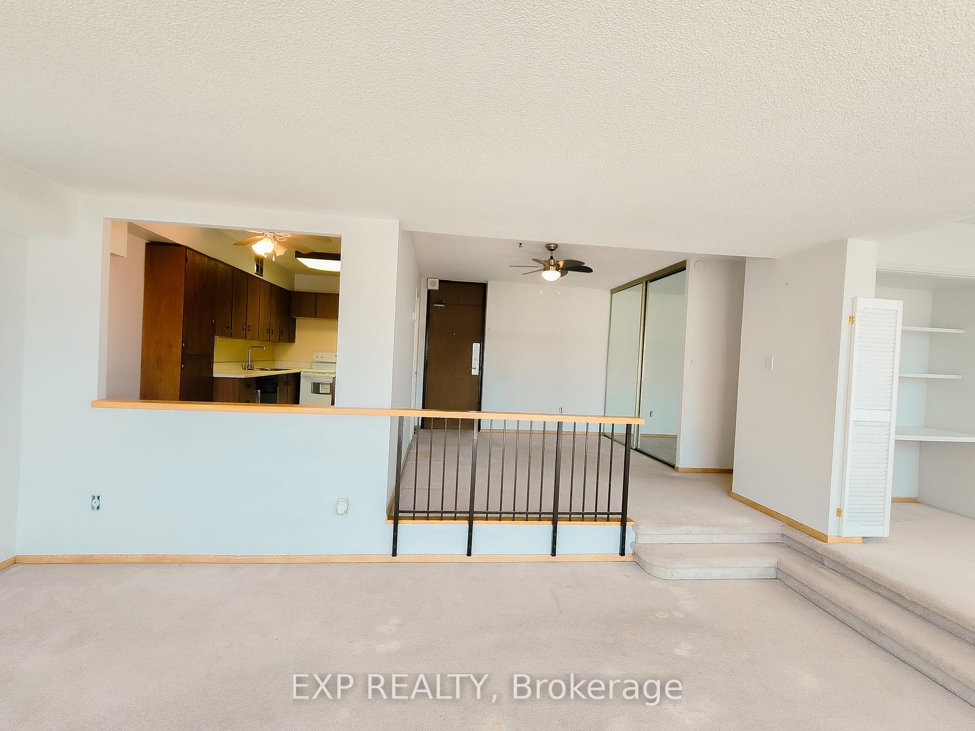 270 Scarlett Road Unit 1704 photo 5