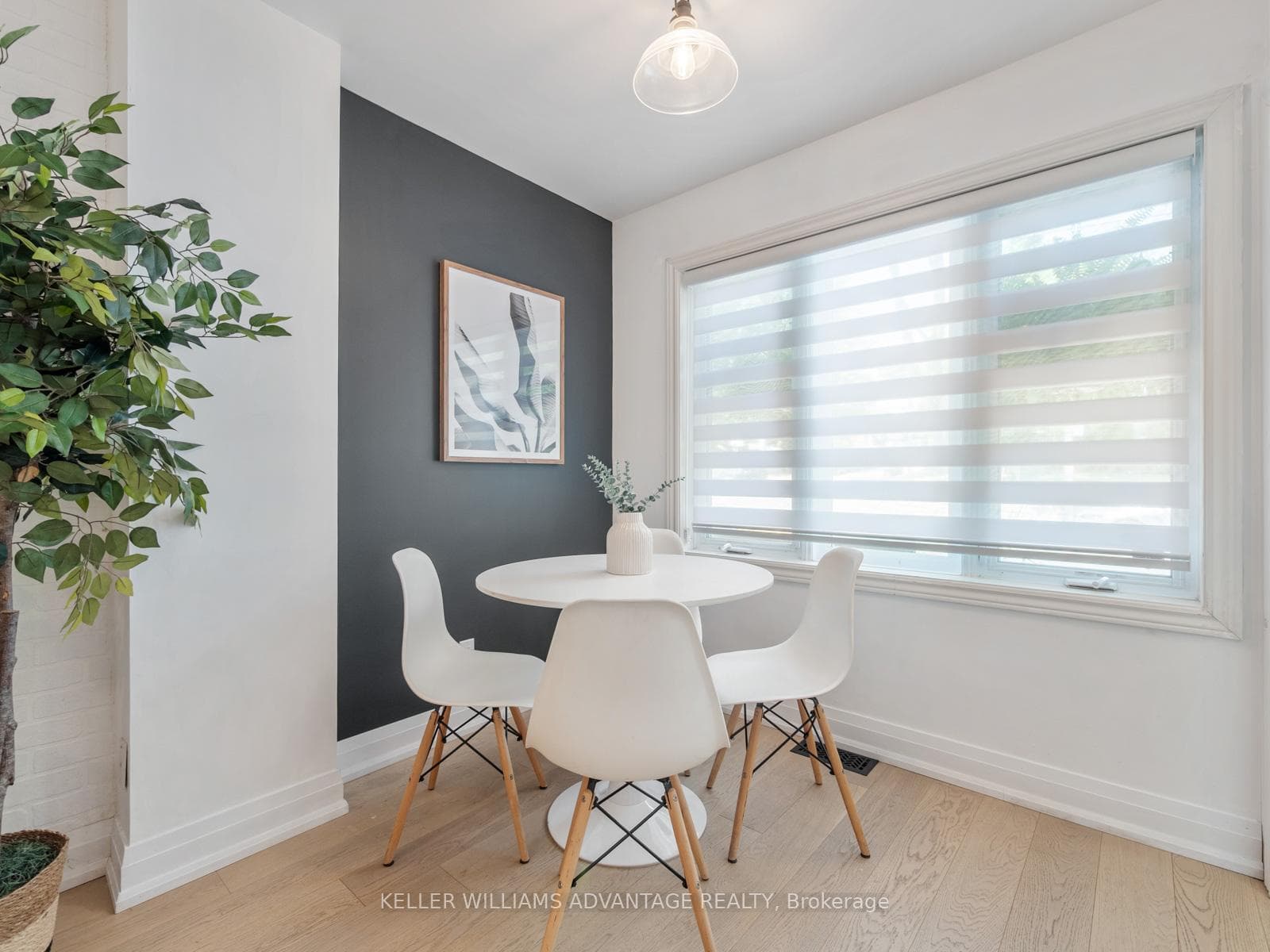 209 Eastwood Road photo 8