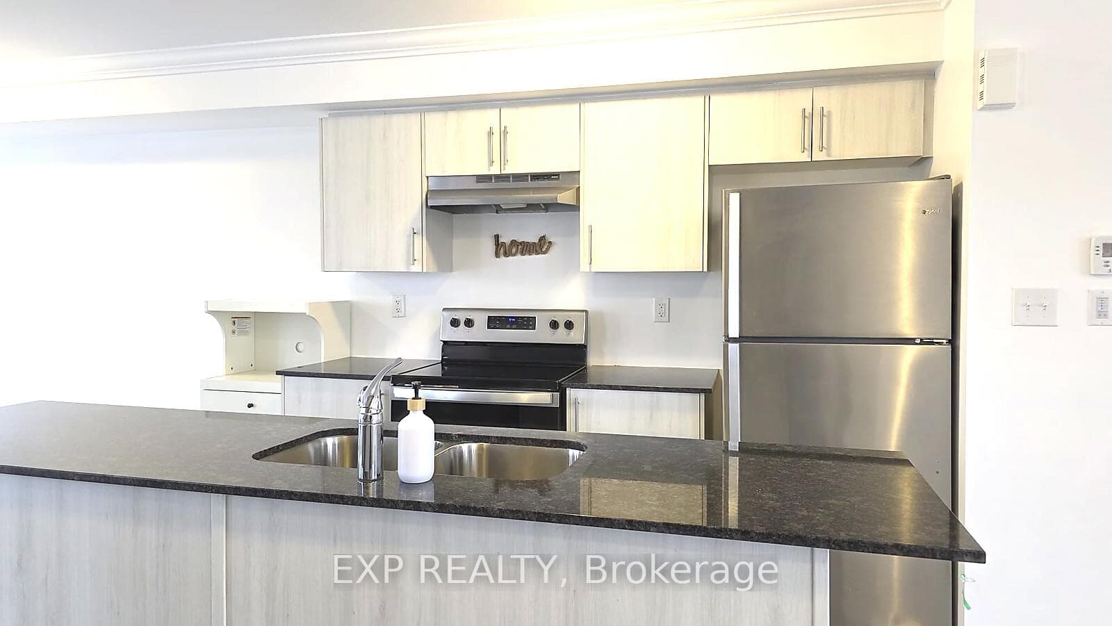 111 Fairlane Avenue photo 7