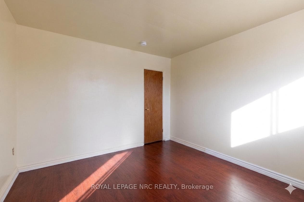 389 Elizabeth Street Unit Unit 1 photo 7