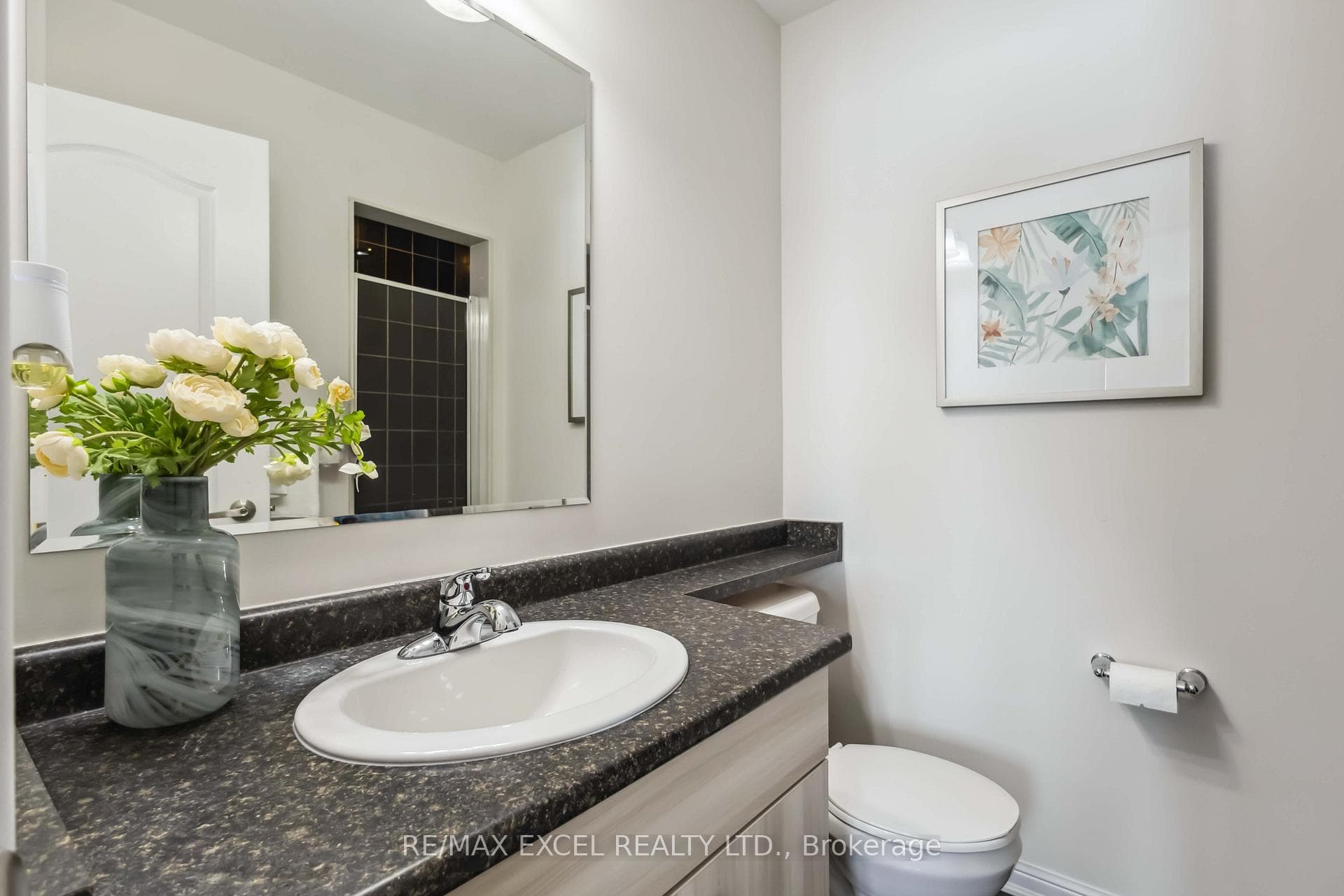 78 Terry Fox Street photo 23