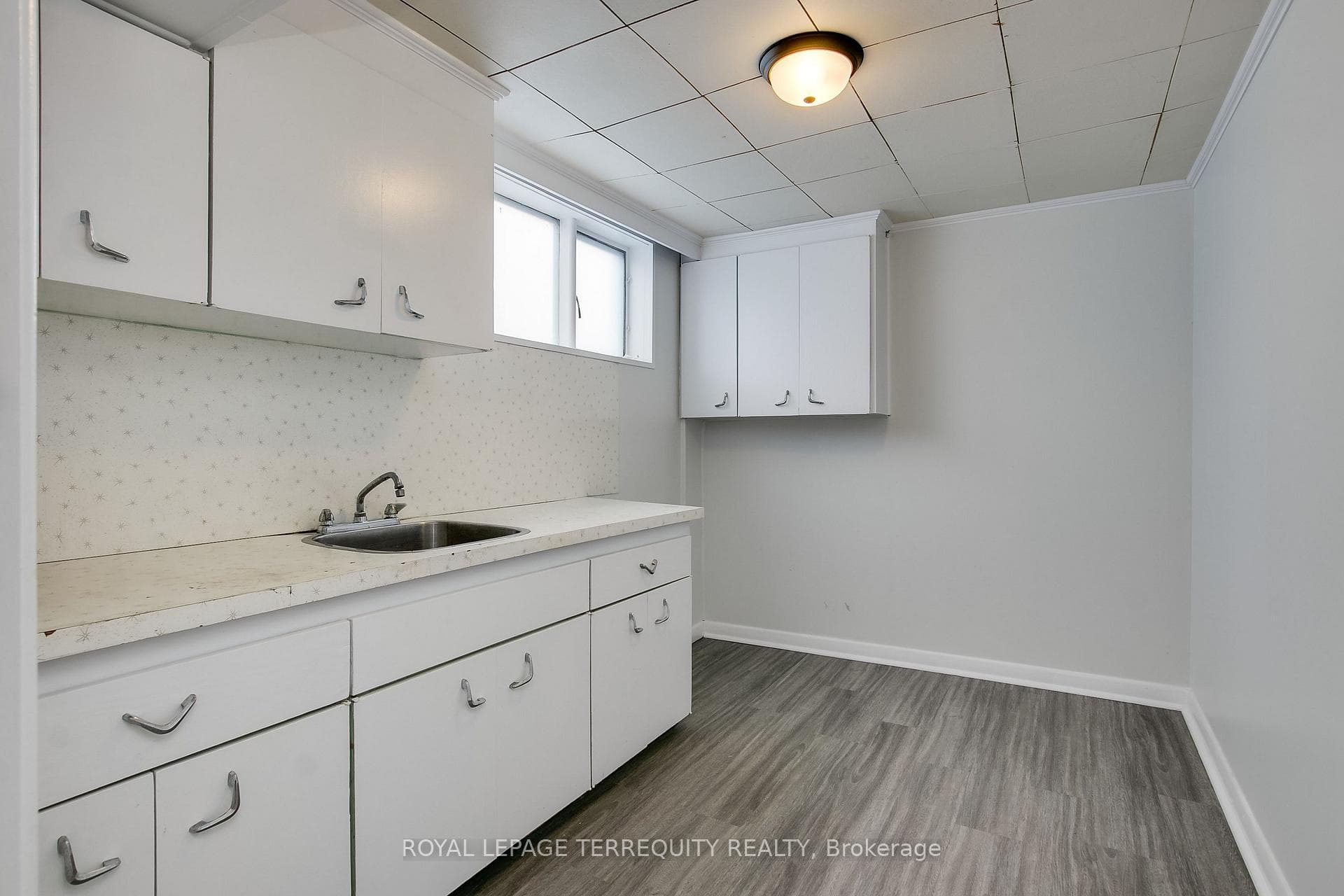 93 Searle Avenue photo 34
