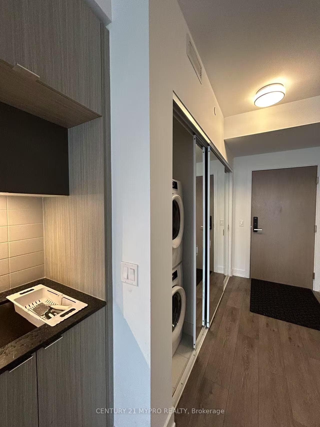 575 Bloor Street Unit 2309 photo 5